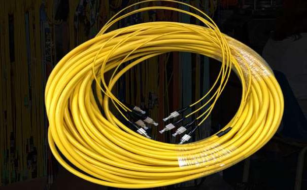 花莲县欧孚室内48芯单模束状光缆特点 单元式束状光缆优势有什么